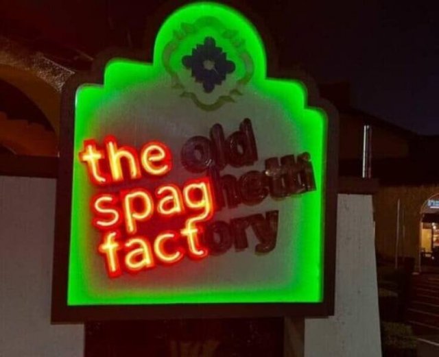 Failed Neon Signs (20 pics)