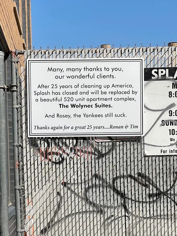 Passive-Aggressive Signs (19 pics)