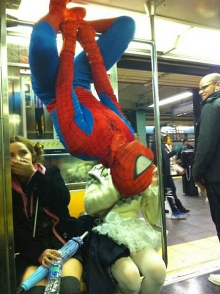 Strange People On Public Transport (20 pics)