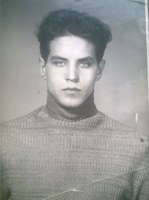 People Share Beautiful Photos From The Past (21 pics)