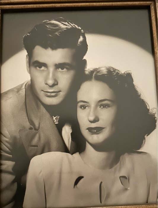 People Share Beautiful Photos From The Past (21 pics)