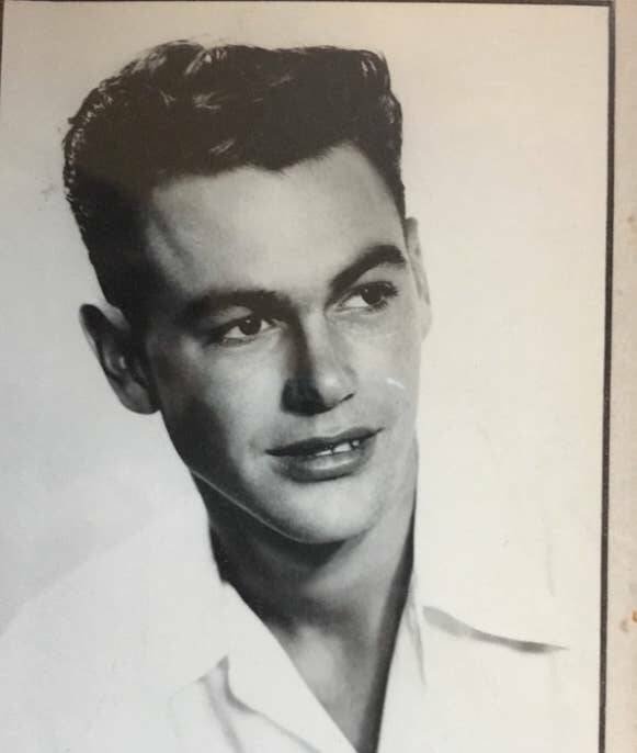People Share Beautiful Photos From The Past (21 pics)