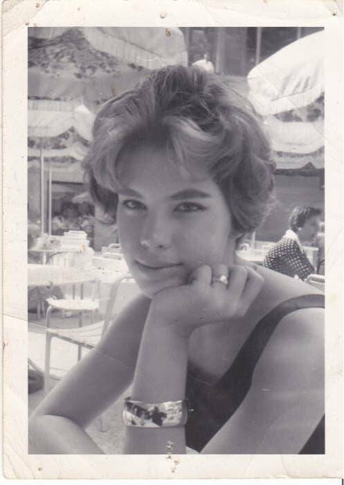 People Share Beautiful Photos From The Past (21 pics)