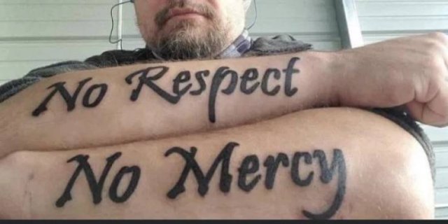 Terrible Tattoos (23 pics)