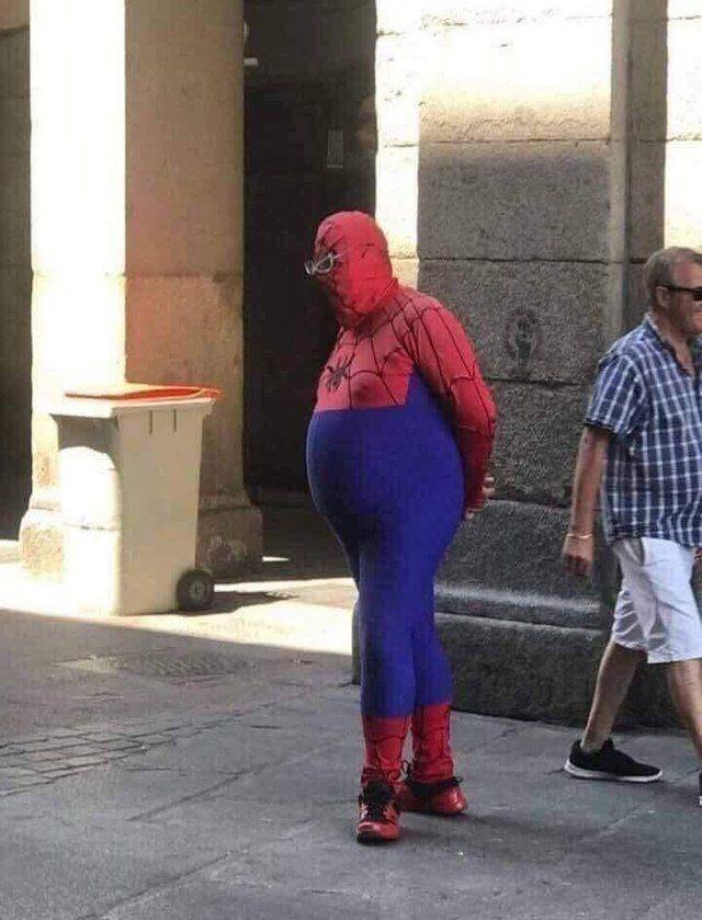 What Is Going On Here? (28 pics)