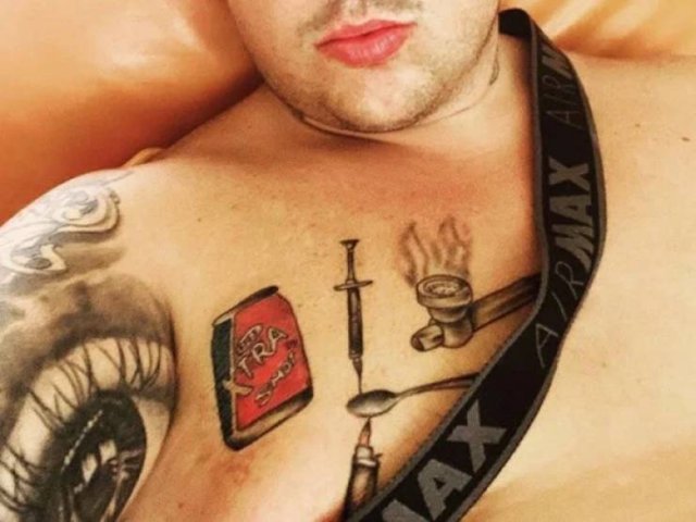 Terrible Tattoos (23 pics)