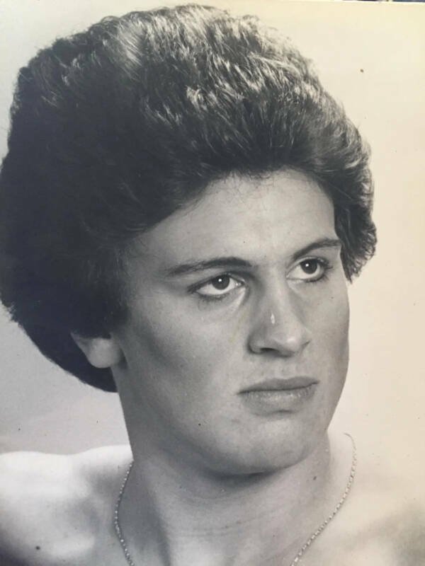 People Share Their Awkward And Funny Retro Photos (23 pics)