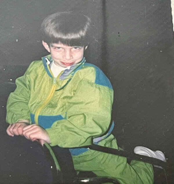 People Share Their Awkward And Funny Retro Photos (23 pics)