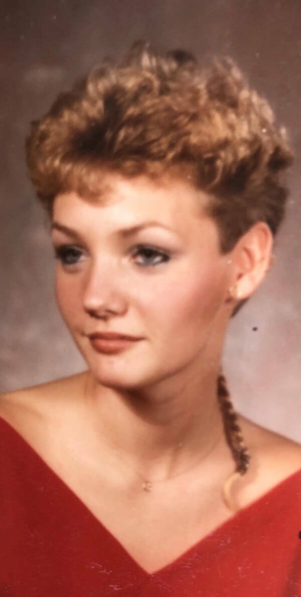 People Share Their Awkward And Funny Retro Photos (23 pics)