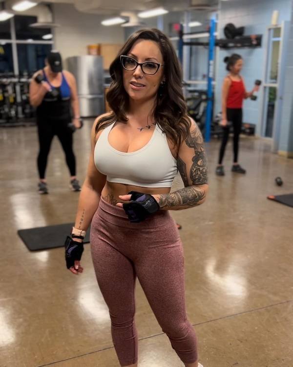 Sporty Girls (32 pics)