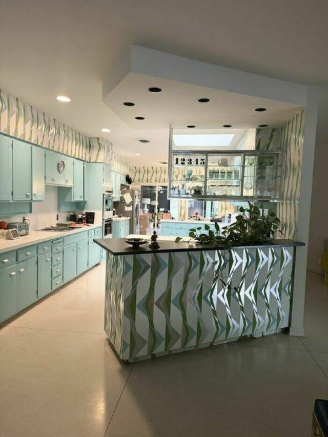 Cool Vintage Kitchens (25 pics)