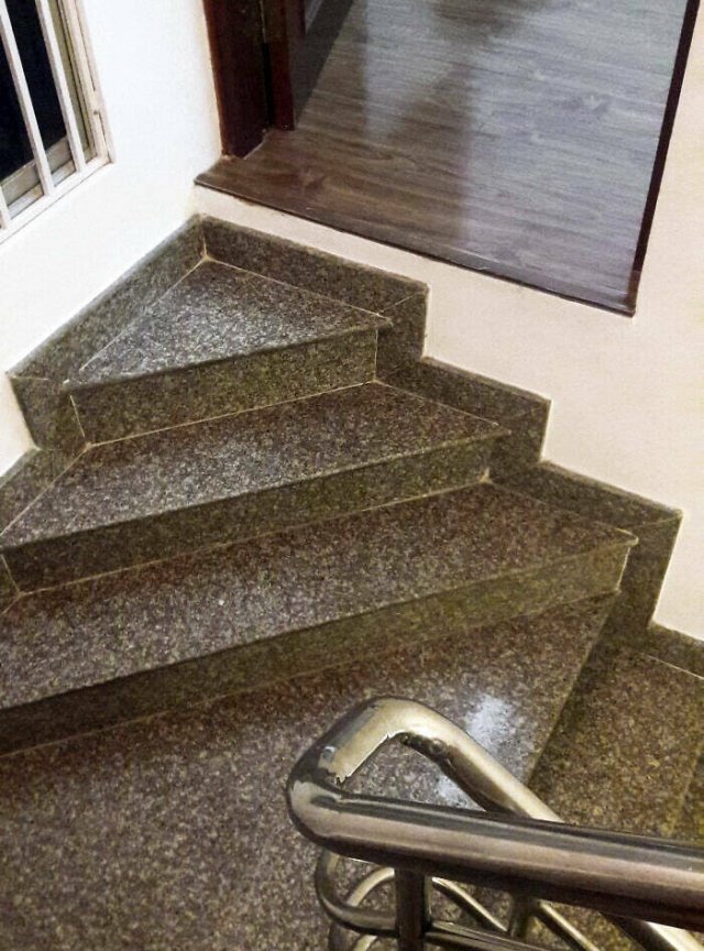 Failed Stair Design (25 pics)