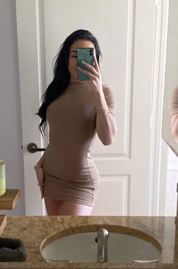 Selfie Girls (30 pics)