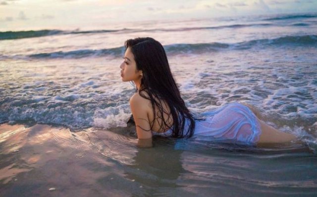 Asian Girls (25 pics)