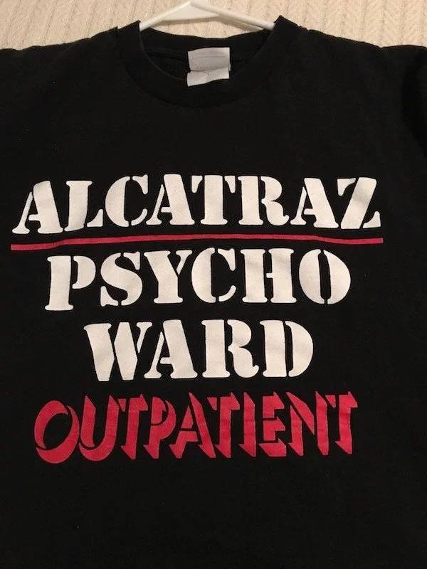 Weird Finds In Thrift Shops (26 pics)
