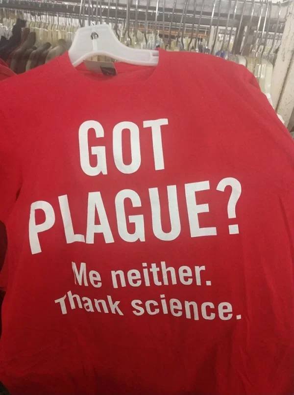 Weird Finds In Thrift Shops (26 pics)