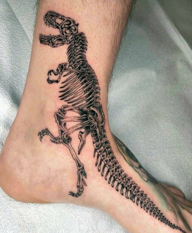 Cool Tattoos For Dinosaur Lovers (23 pics)
