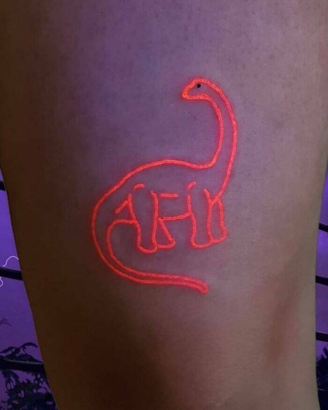 Cool Tattoos For Dinosaur Lovers (23 pics)