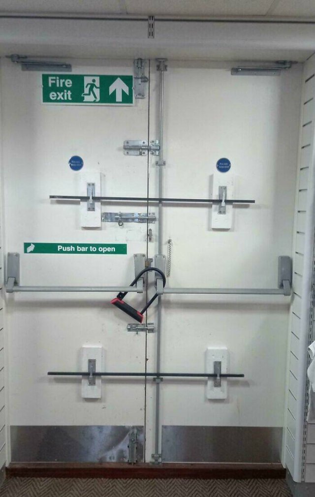 Failed Designs And Constructions (25 pics)