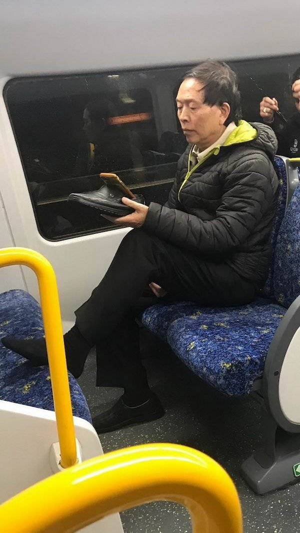 Strange People In The Subway (31 pics)