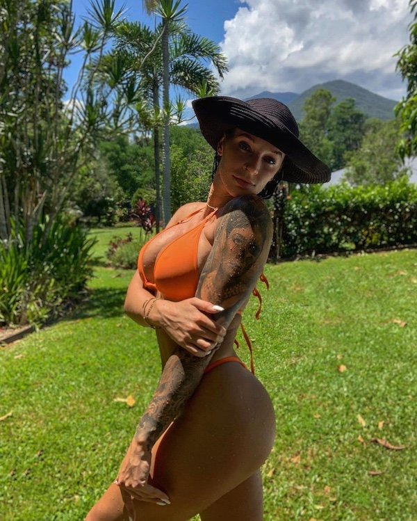 Slim Girls (34 pics)