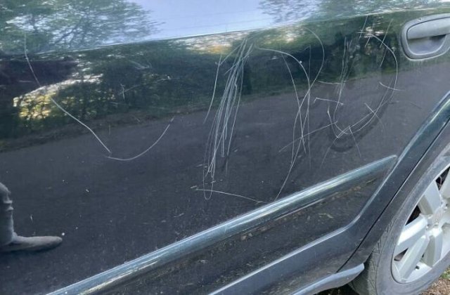 Bad Days Happen (21 pics)