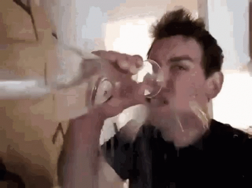 Strange Thoughts (16 gifs) Strange Thoughts (16 gifs)