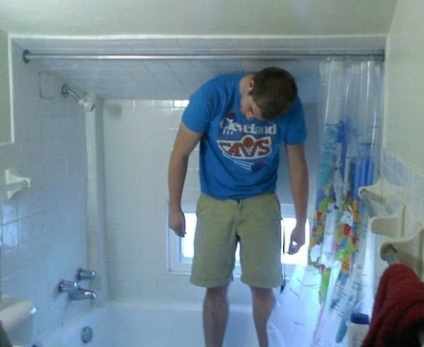 Problems Of Tall People (28 pics)