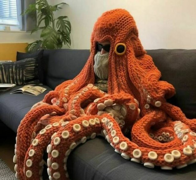 Odd Finds And Situations (25 pics)