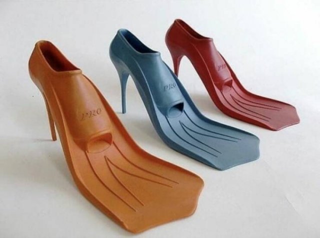 Weird And Awful Shoes (26 pics)