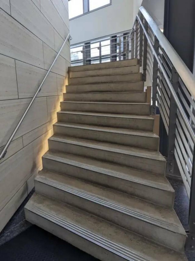 Failed And Dangerous Designs (18 pics)