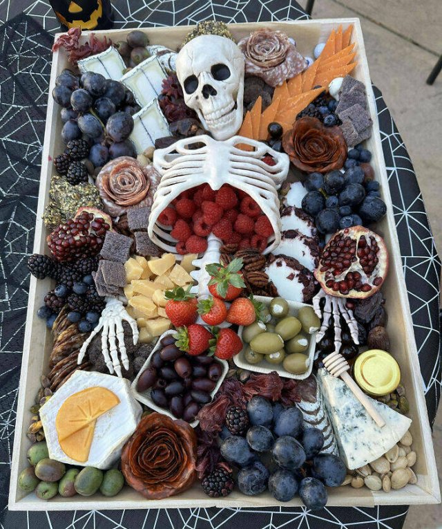 Unusual Halloween Snacks (25 pics)