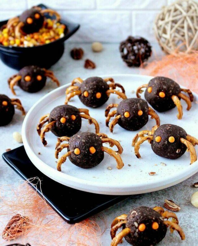 Unusual Halloween Snacks (25 pics)