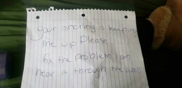 Awful Neighbors (23 pics)