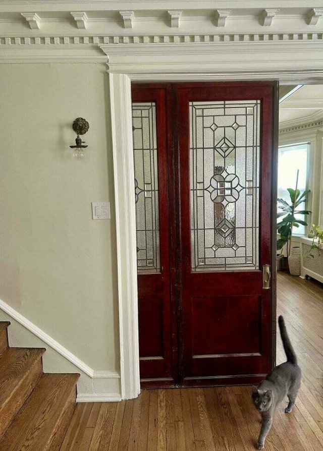 Century-Old Homes And Finds In Them (25 pics)