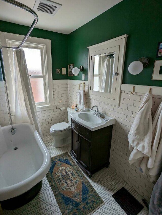 Century-Old Homes And Finds In Them (25 pics)