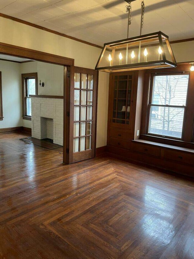 Century-Old Homes And Finds In Them (25 pics)