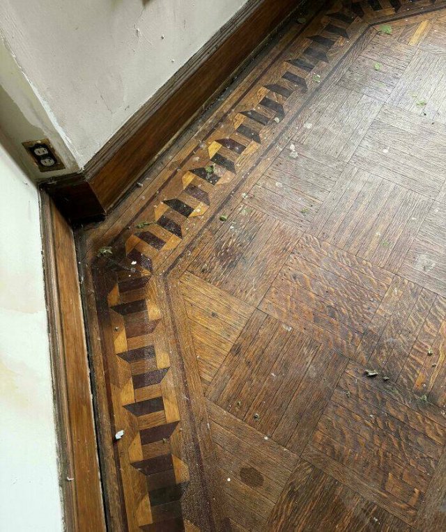 Century-Old Homes And Finds In Them (25 pics)