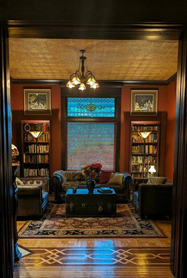 Century-Old Homes And Finds In Them (25 pics)