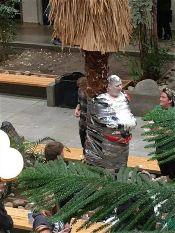 Bad Days Happen (24 pics)