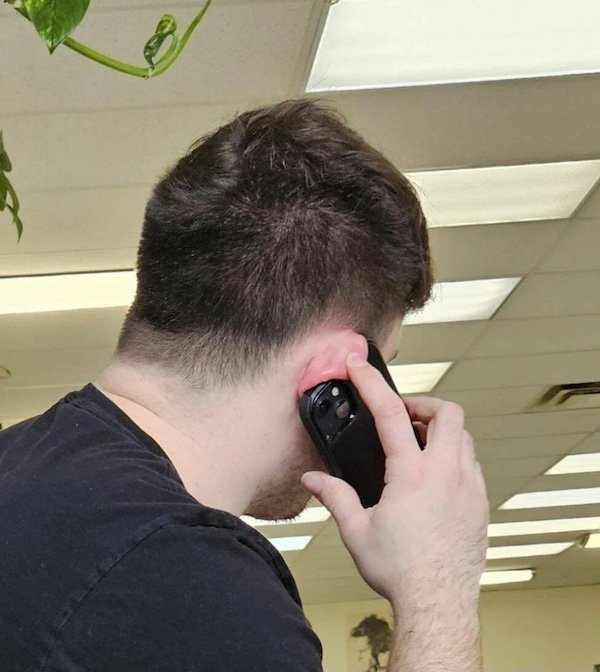 What Is Going On Here? (20 pics)