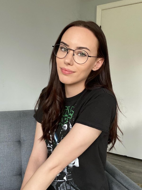 Girls In Glasses (31 pics)