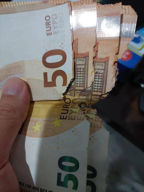 Bad Days Happen (16 pics)