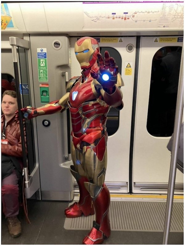 Odd People In The Subway (38 pics)
