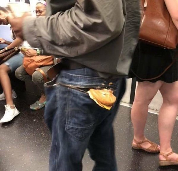 Odd People In The Subway (38 pics)