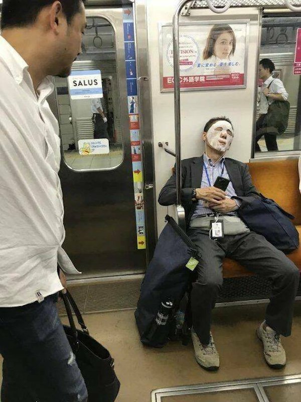 Odd People In The Subway (38 pics)