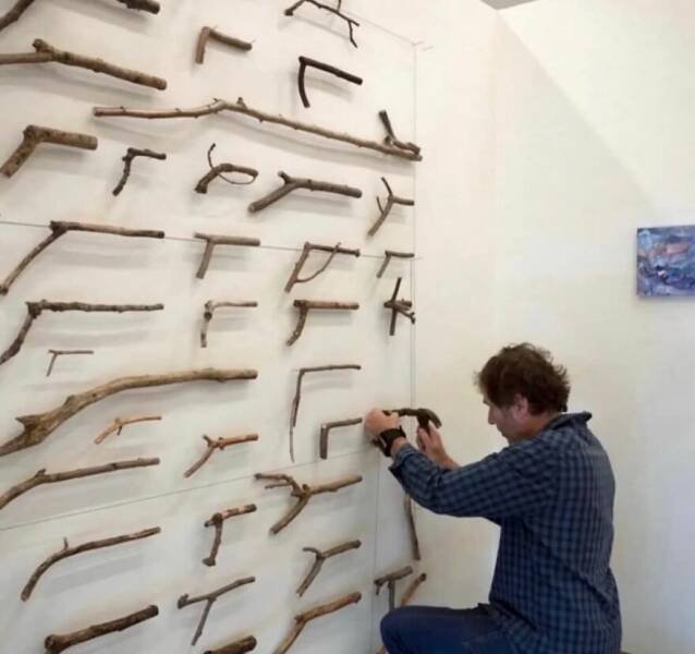 What Is Going On Here? (27 pics)
