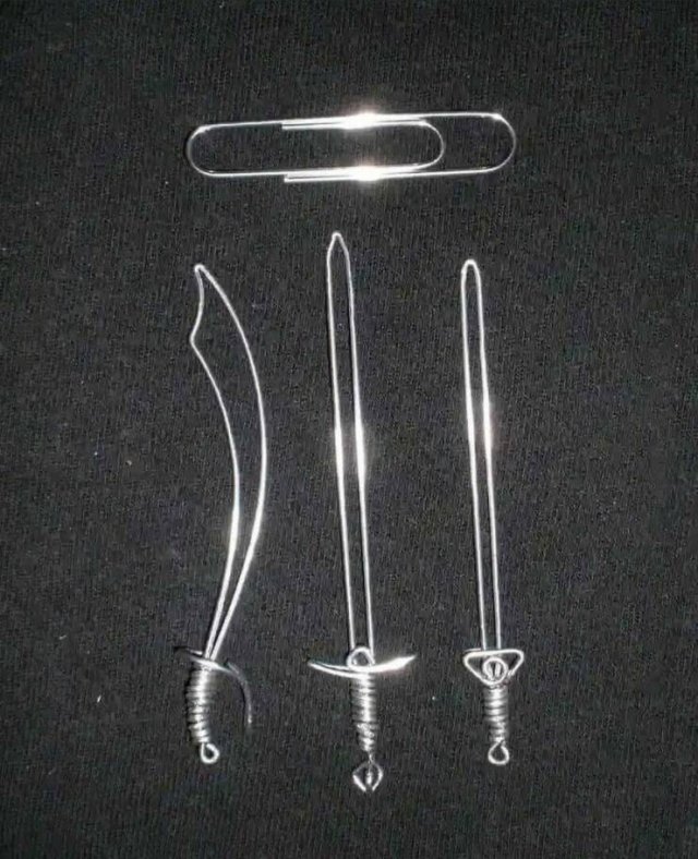 What Is Going On Here? (27 pics)