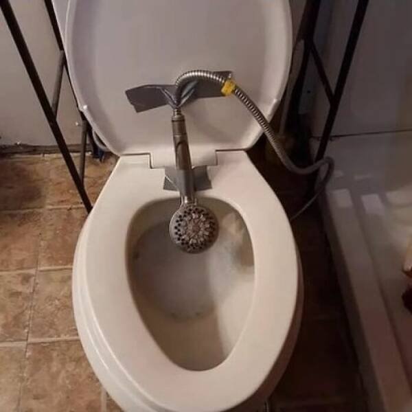 Strange Restrooms (25 pics)