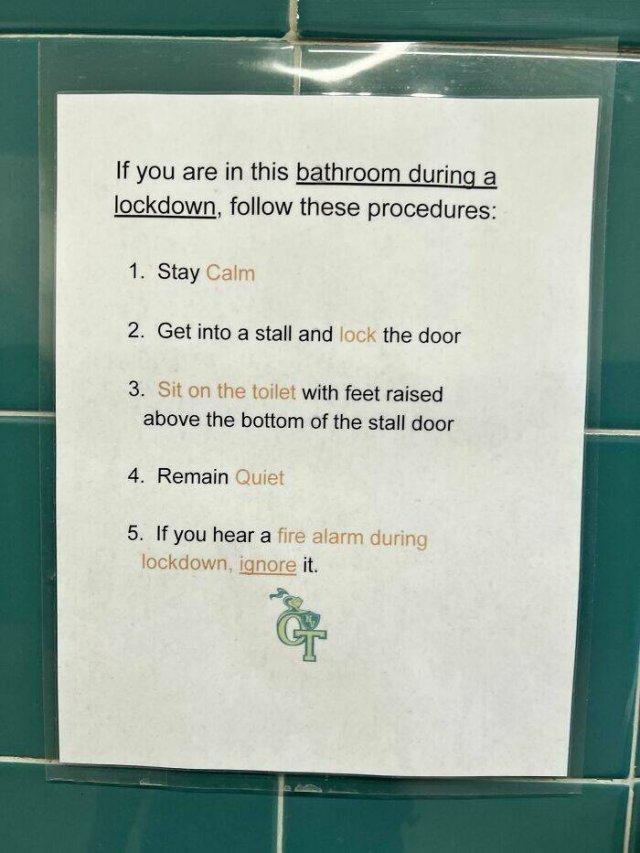 Weird And Creepy Signs (15 pics)